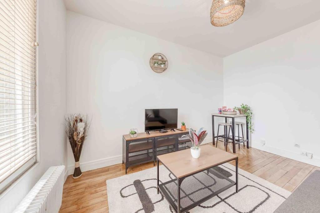 Appartement Cosy Au Calme, Proche De Paris Et Du Rer B Gentilly Exterior photo